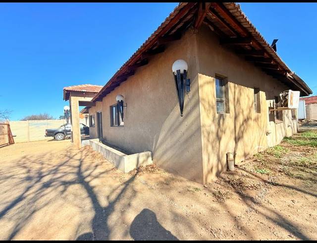 BUSINESS FOR SALE IN VANDERBIJLPARK CW 2